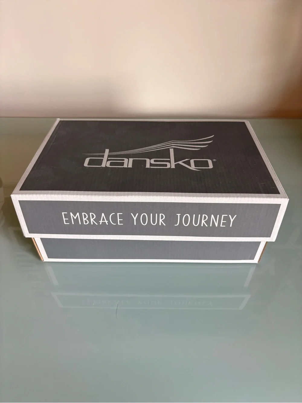 Dansko catie/Gray Suede Lace-Up Sneakers